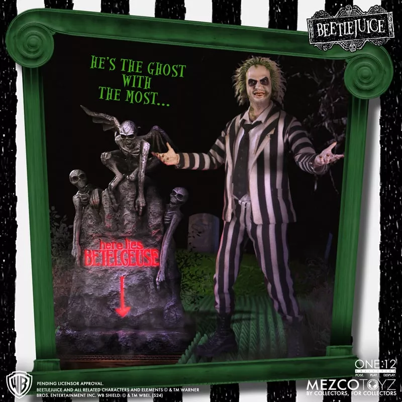 Mezco One:12 Beetlejuice - Deluxe Edition