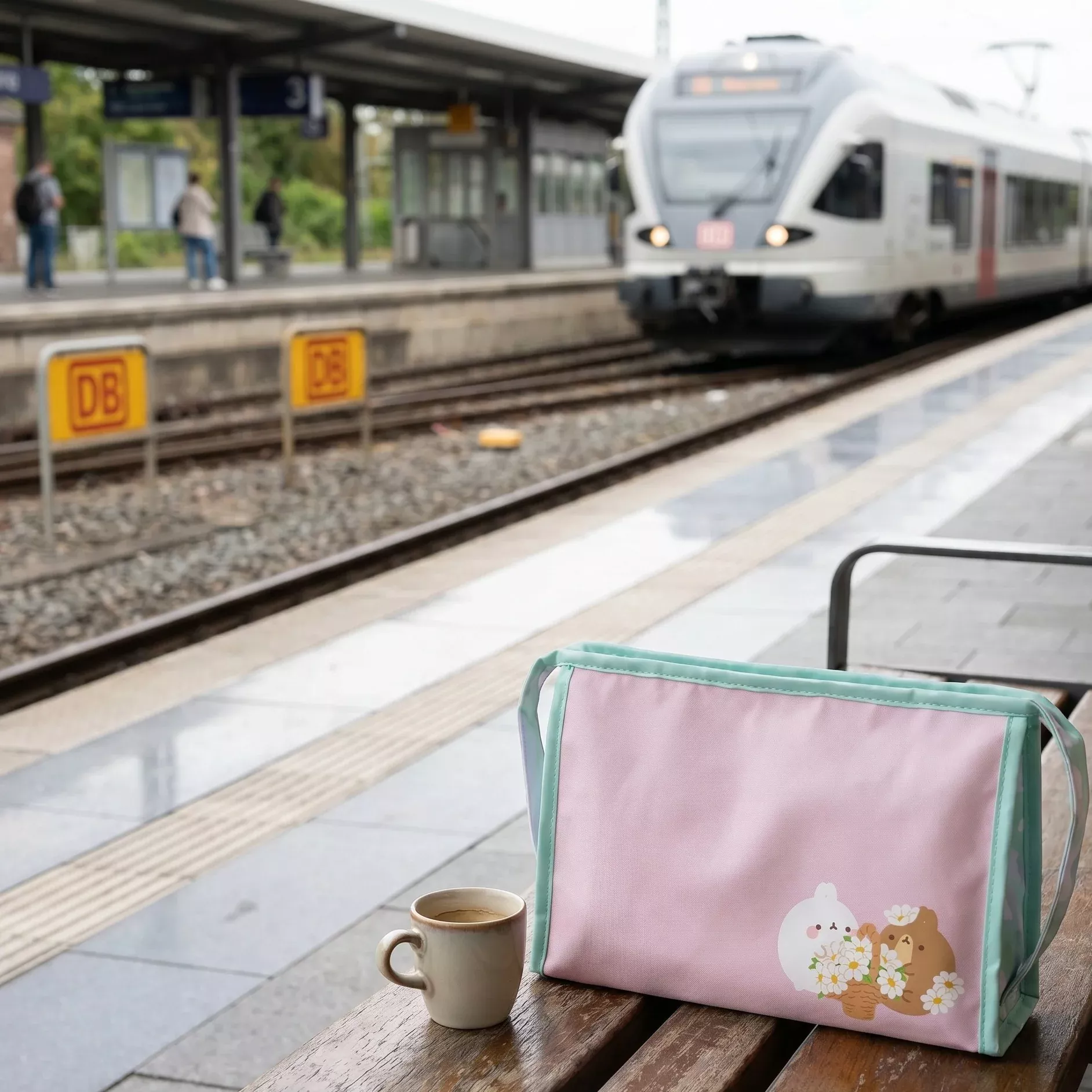 Molang - Blossom Cosmetic Bag
