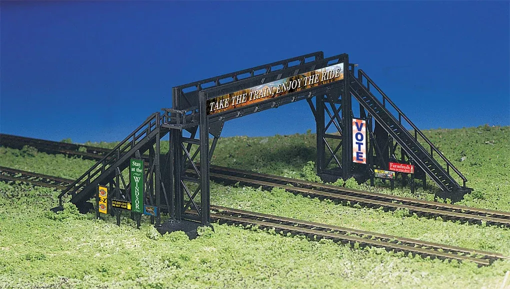 PEDESTRIAN BRIDGE (HO SCALE)