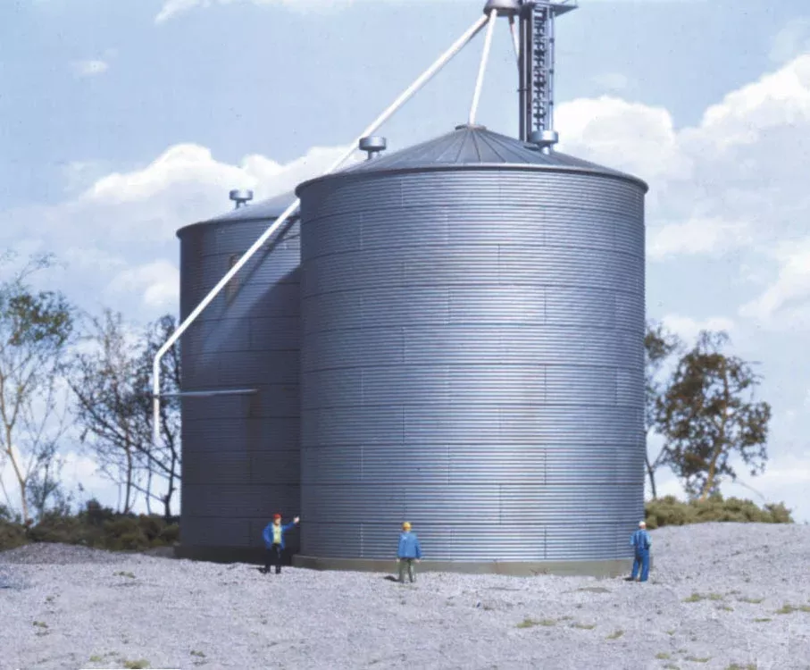 Walthers Cornerstone 933-3123 HO Scale Big Grain Storage Bin -- Kit